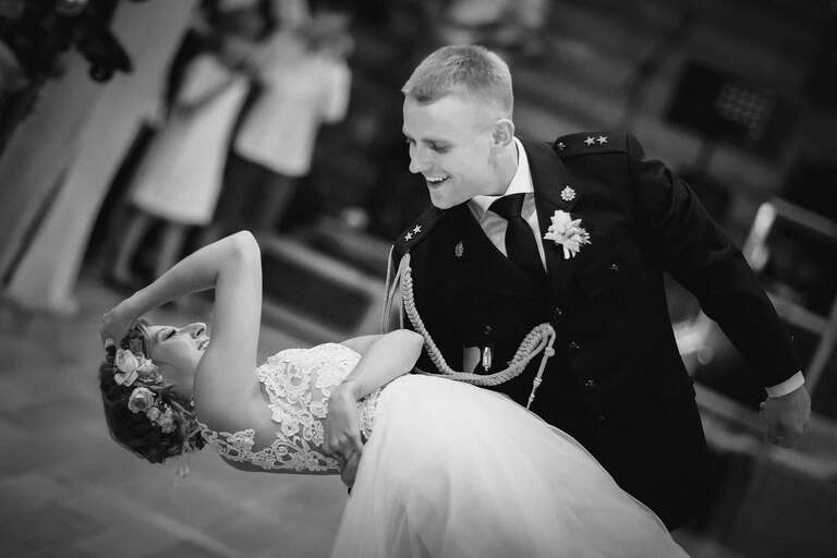 fotograf slubny czestochowa, fotografia slubna slask, fotografia slubna katowice, zdjecia slubne katowice, fotograf slubny katowice, zdjecia slubne czestochowa, fotografia slubna czestochowa, zdjecia slubne bielsko, wesele pod grzybkiem czestochowa, wesele pod grzybkiem zawady, fotograf slubny bielsko, zdjecia slubne slask, slub w kosciele sw otylii w redzinach, kosciol sw otylii redziny, dwoch fotografow na slub, fotografia slubna krakow, artystyczna fotografia slubna,