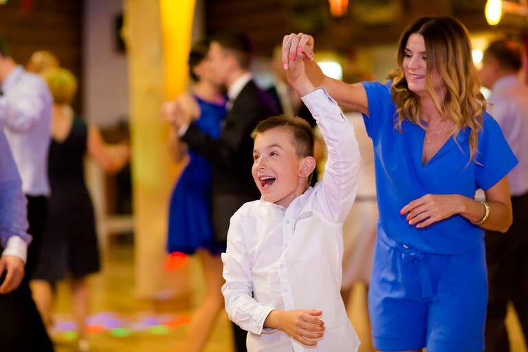 fotograf slubny czestochowa, fotografia slubna slask, fotografia slubna katowice, zdjecia slubne katowice, fotograf slubny katowice, zdjecia slubne czestochowa, fotografia slubna czestochowa, zdjecia slubne bielsko, wesele pod grzybkiem czestochowa, wesele pod grzybkiem zawady, fotograf slubny bielsko, zdjecia slubne slask, slub w kosciele sw otylii w redzinach, kosciol sw otylii redziny, dwoch fotografow na slub, fotografia slubna krakow, artystyczna fotografia slubna,