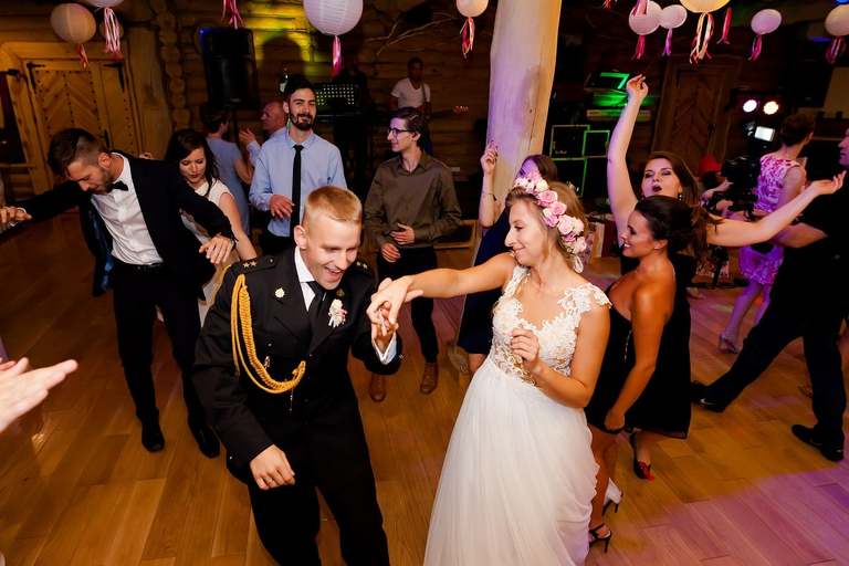 fotograf slubny czestochowa, fotografia slubna slask, fotografia slubna katowice, zdjecia slubne katowice, fotograf slubny katowice, zdjecia slubne czestochowa, fotografia slubna czestochowa, zdjecia slubne bielsko, wesele pod grzybkiem czestochowa, wesele pod grzybkiem zawady, fotograf slubny bielsko, zdjecia slubne slask, slub w kosciele sw otylii w redzinach, kosciol sw otylii redziny, dwoch fotografow na slub, fotografia slubna krakow, artystyczna fotografia slubna,