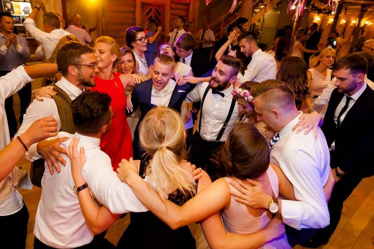 fotograf slubny czestochowa, fotografia slubna slask, fotografia slubna katowice, zdjecia slubne katowice, fotograf slubny katowice, zdjecia slubne czestochowa, fotografia slubna czestochowa, zdjecia slubne bielsko, wesele pod grzybkiem czestochowa, wesele pod grzybkiem zawady, fotograf slubny bielsko, zdjecia slubne slask, slub w kosciele sw otylii w redzinach, kosciol sw otylii redziny, dwoch fotografow na slub, fotografia slubna krakow, artystyczna fotografia slubna,