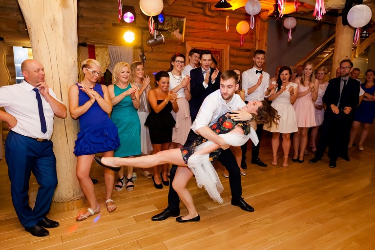 fotograf slubny czestochowa, fotografia slubna slask, fotografia slubna katowice, zdjecia slubne katowice, fotograf slubny katowice, zdjecia slubne czestochowa, fotografia slubna czestochowa, zdjecia slubne bielsko, wesele pod grzybkiem czestochowa, wesele pod grzybkiem zawady, fotograf slubny bielsko, zdjecia slubne slask, slub w kosciele sw otylii w redzinach, kosciol sw otylii redziny, dwoch fotografow na slub, fotografia slubna krakow, artystyczna fotografia slubna,