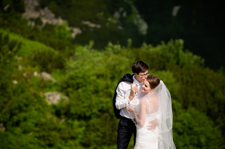 www.magiaobrazu.com, plener slubny w Tatrach, sesja ślubna Dolina Pięciu Stawów; fotografia ślubna Tatry, tatrzanski plener slubny, sesja slubna tatry, plener slubnt dolina pieciu stawow, fotografia ślubna, fotograf ślubny Kraków, fotografowie ślubni, fotograf małopolska,dwóch fotografów na ślub; Anna i Jacek Bieniek; zdjęcia ślubne śląsk;