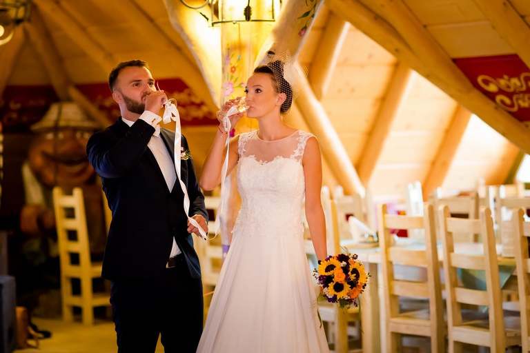 fotografia slubna rybnik, zdjecia slubne rybnik, slub w bazylice w rybniku, slub bazylika rybnik, wesele w nieborowicach, wesele karczma wrazidlok nieborowice, fotografia slubna jastrzebie, zdjecia slubne jastrzebie zdroj, fotografia slubna bielsko, zdjecia slubne bielsko, fotografia slubna katowice, zdjecia slubne katowice, slub w pieknej bazylice, najlepszy fotograf na slub, fotograf slubny bielsko, zdjecia slubne slask, dwoch fotografow na slub,