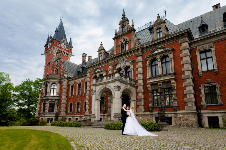 sesja slubna w Plawniowicach, plener slubny Plawniowice, sesja slubna na zamku, plener slubny w palacu, www.magiaobrazu.com, fotografia slubna slask, plener slubny w palacu slask, fotograf slubny krakow, fotografowie slubni slask, fotografia slubna slask, sesja plenerowa, klimatyczna sesja slubna, plener w Plawniocach, Zamek w Plawniowicach, oryginalna sesja slubna, fotograf slubny slask, sesja slubna slask, zdjecia slubne gliwice, www.magiaobrazu.com, fotografowie slubni, fotograf malopolska, sesja plenerowa, klimatyczna sesja slubna