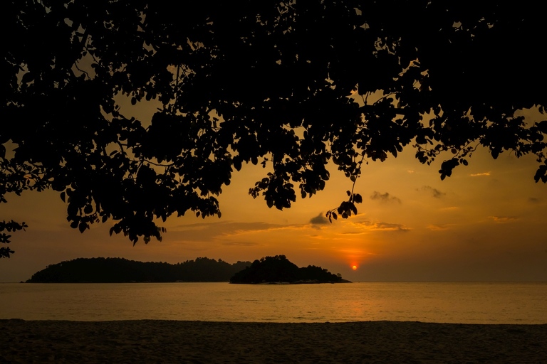 co zobaczyc w malezji, najlepsze miejsca w malezji, co odwiedzic w malezji, wakacje w malezji, malezja najlepsze miejsca, fotografie z podrozy, zdjecia z podrozy, zdjecia z malezjii, Tioman, Pangkor, Langkawi, Penang, fotografie z malezji, fotografia podroznicza, travel photography, travel photos, asia photos, malaysia, malaysiani photos, malaysia photography, malaysia travel, best places in malaysia, www.magiaobrazu.com, malezja, pinang, zdjecia z wakacji, zdjecia z azji, fotografie z azji, podroz po azji