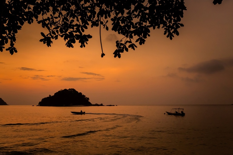 co zobaczyc w malezji, najlepsze miejsca w malezji, co odwiedzic w malezji, wakacje w malezji, malezja najlepsze miejsca, fotografie z podrozy, zdjecia z podrozy, zdjecia z malezjii, Tioman, Pangkor, Langkawi, Penang, fotografie z malezji, fotografia podroznicza, travel photography, travel photos, asia photos, malaysia, malaysiani photos, malaysia photography, malaysia travel, best places in malaysia, www.magiaobrazu.com, malezja, pinang, zdjecia z wakacji, zdjecia z azji, fotografie z azji, podroz po azji