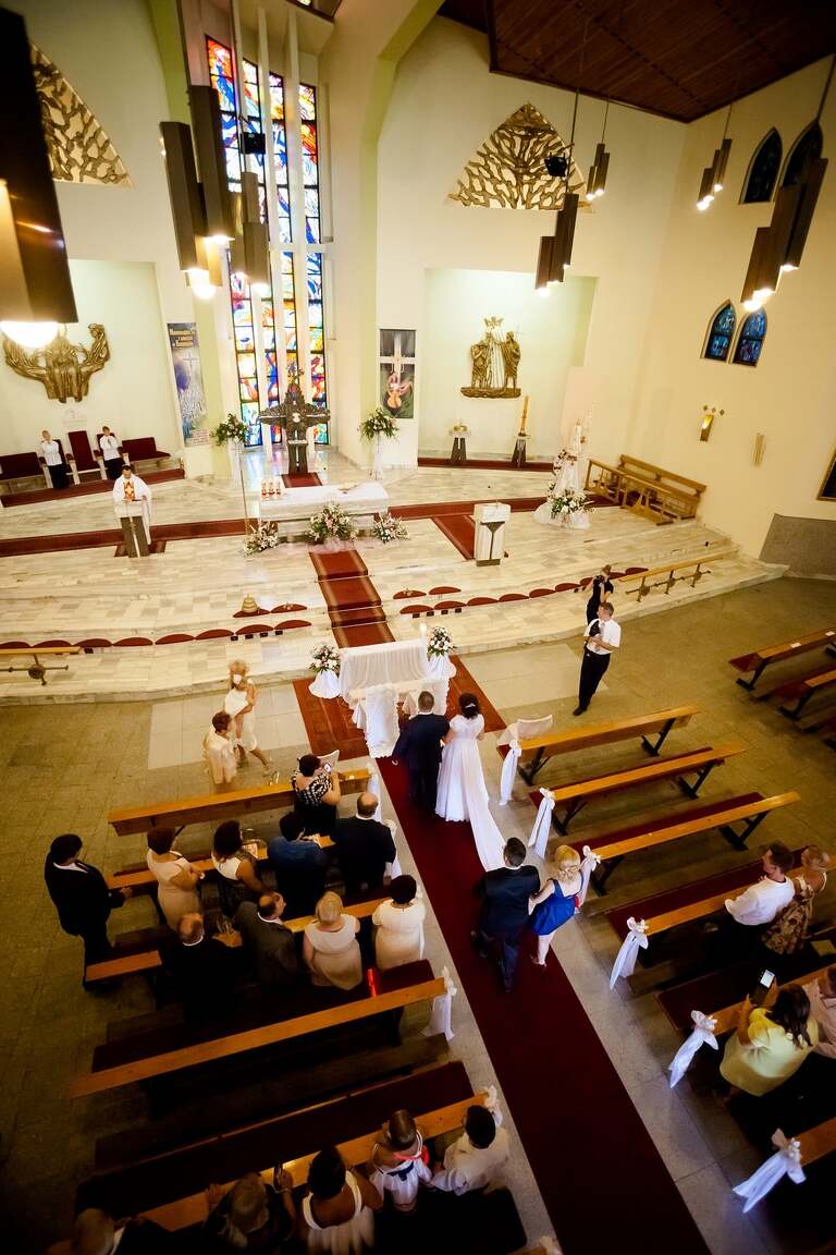 fotografia slubna slask, zdjecia slubne tychy, fotograf slubny tychy, zdjecia slubne slask, wesele aros tychy, slub w koscielew ledzinach, wesele w hotelu aros, slub slask, zdjecia slubne katowice, dwoch fotografow na slub, fotografia slubna krakow, fotografia slubna bielsko, zdjecia slubne bielsko