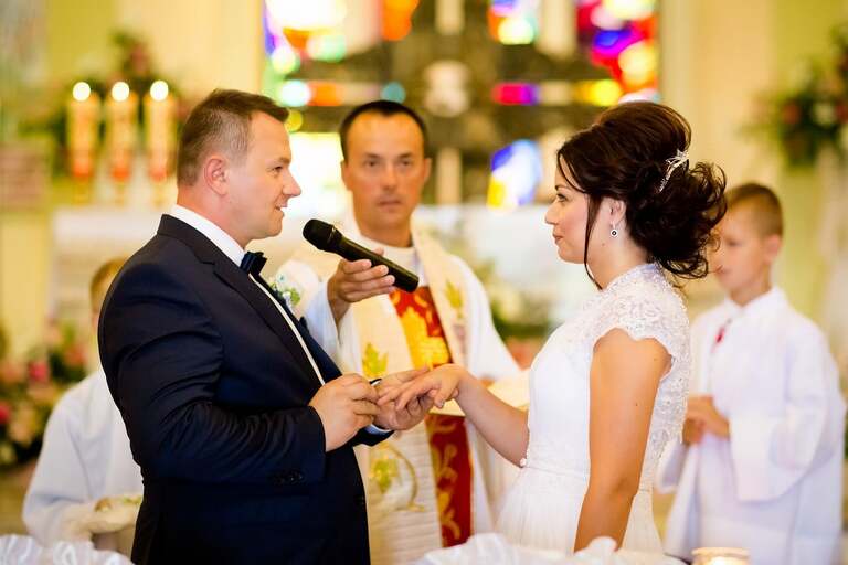 fotografia slubna slask, zdjecia slubne tychy, fotograf slubny tychy, zdjecia slubne slask, wesele aros tychy, slub w koscielew ledzinach, wesele w hotelu aros, slub slask, zdjecia slubne katowice, dwoch fotografow na slub, fotografia slubna krakow, fotografia slubna bielsko, zdjecia slubne bielsko