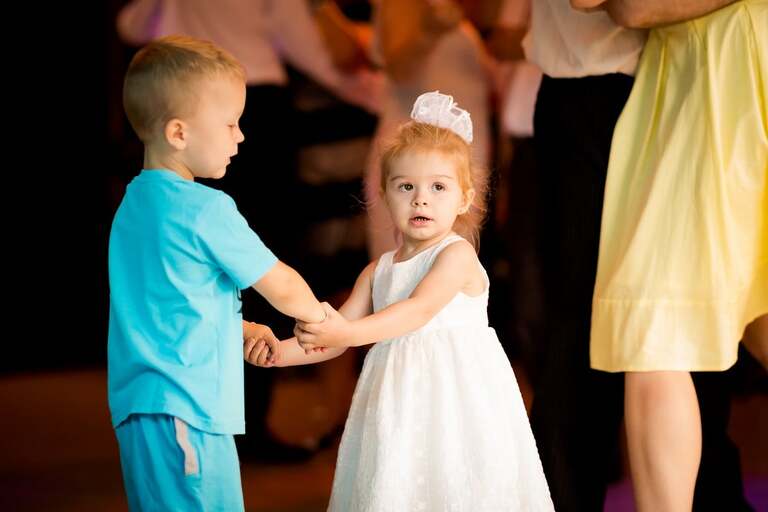 fotografia slubna slask, zdjecia slubne tychy, fotograf slubny tychy, zdjecia slubne slask, wesele aros tychy, slub w koscielew ledzinach, wesele w hotelu aros, slub slask, zdjecia slubne katowice, dwoch fotografow na slub, fotografia slubna krakow, fotografia slubna bielsko, zdjecia slubne bielsko