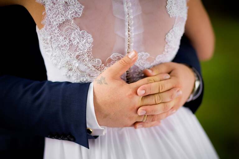 fotografia slubna slask, zdjecia slubne tychy, fotograf slubny tychy, zdjecia slubne slask, wesele aros tychy, slub w koscielew ledzinach, wesele w hotelu aros, slub slask, zdjecia slubne katowice, dwoch fotografow na slub, fotografia slubna krakow, fotografia slubna bielsko, zdjecia slubne bielsko