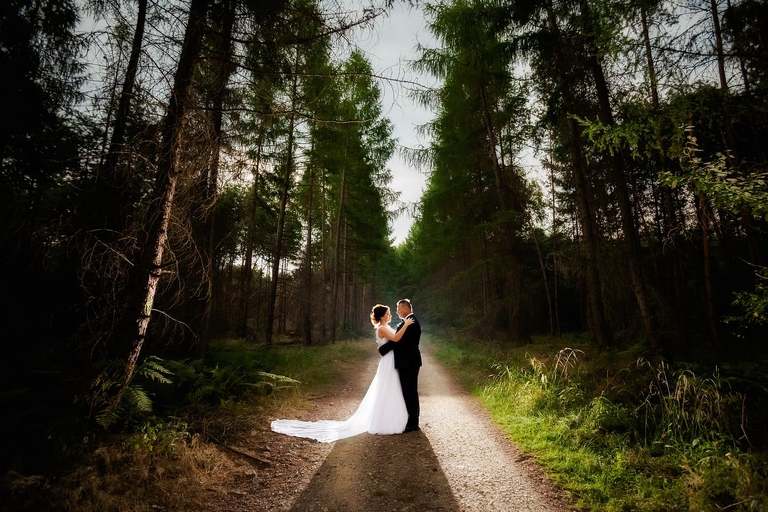 fotografia slubna slask, zdjecia slubne tychy, fotograf slubny tychy, zdjecia slubne slask, wesele aros tychy, slub w koscielew ledzinach, wesele w hotelu aros, slub slask, zdjecia slubne katowice, dwoch fotografow na slub, fotografia slubna krakow, fotografia slubna bielsko, zdjecia slubne bielsko