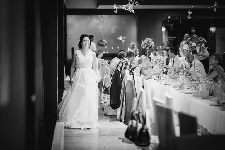 fotografia slubna slask, zdjecia slubne tychy, fotograf slubny tychy, zdjecia slubne slask, wesele aros tychy, slub w koscielew ledzinach, wesele w hotelu aros, slub slask, zdjecia slubne katowice, dwoch fotografow na slub, fotografia slubna krakow, fotografia slubna bielsko, zdjecia slubne bielsko