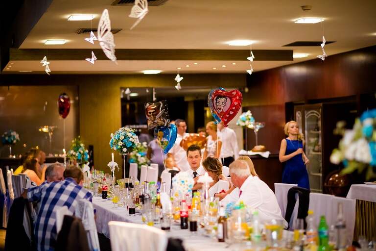 fotografia slubna slask, zdjecia slubne tychy, fotograf slubny tychy, zdjecia slubne slask, wesele aros tychy, slub w koscielew ledzinach, wesele w hotelu aros, slub slask, zdjecia slubne katowice, dwoch fotografow na slub, fotografia slubna krakow, fotografia slubna bielsko, zdjecia slubne bielsko