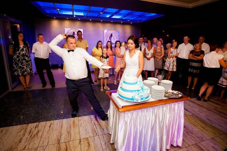 fotografia slubna slask, zdjecia slubne tychy, fotograf slubny tychy, zdjecia slubne slask, wesele aros tychy, slub w koscielew ledzinach, wesele w hotelu aros, slub slask, zdjecia slubne katowice, dwoch fotografow na slub, fotografia slubna krakow, fotografia slubna bielsko, zdjecia slubne bielsko