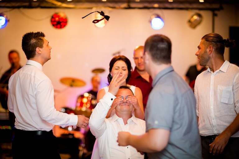 fotografia slubna slask, zdjecia slubne tychy, fotograf slubny tychy, zdjecia slubne slask, wesele aros tychy, slub w koscielew ledzinach, wesele w hotelu aros, slub slask, zdjecia slubne katowice, dwoch fotografow na slub, fotografia slubna krakow, fotografia slubna bielsko, zdjecia slubne bielsko