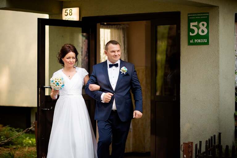fotografia slubna slask, zdjecia slubne tychy, fotograf slubny tychy, zdjecia slubne slask, wesele aros tychy, slub w koscielew ledzinach, wesele w hotelu aros, slub slask, zdjecia slubne katowice, dwoch fotografow na slub, fotografia slubna krakow, fotografia slubna bielsko, zdjecia slubne bielsko