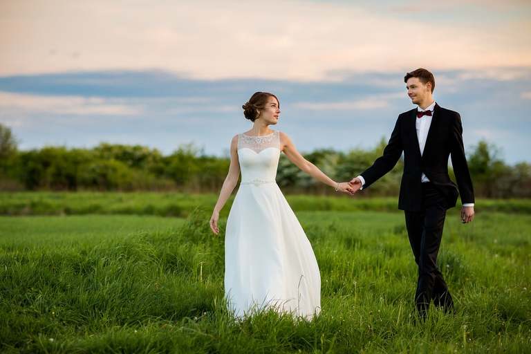 wiosenna sesja slubna, wiosenny plener slubny, sesja slubna w rzepaku, plener slubny rzepak, fotografia slubna krakow, zdjecia slubne krakow, plener slubny w lesie, www.magiaobrazu.com, fotografia slubna, romantyczna sesja slubna, fotografia ślubna, piekny plener slubny, piekna sesja slubna, fotograf ślubny Kraków, fotografowie ślubni, fotograf slask,dwóch fotografów na ślub, Anna i Jacek Bieniek, zdjęcia ślubne śląsk,