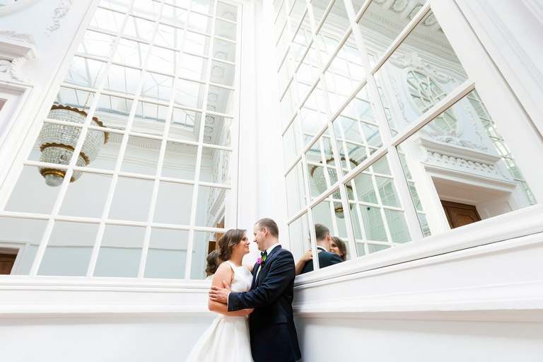 plener slubny w krakowie, sesja slubna w krakowie, fotografia slubna malopolska, zdjecia slubne malopolska, fotografia slubna krakow, zdjecia slubne w palacu radziwillow, sesja slubna palac radziwillow w balicach, sesja slubna na krakowskim rynku, plener slubny kopiec kraka, sesja slubna koiec krakusa, zdjecia slubne krakow, fotograf slubny krakow, dwoch fotografow na slub, zdjecia slubne cieszyn, sesja slubna na wawelu, plener fotografia slubna cieszyn