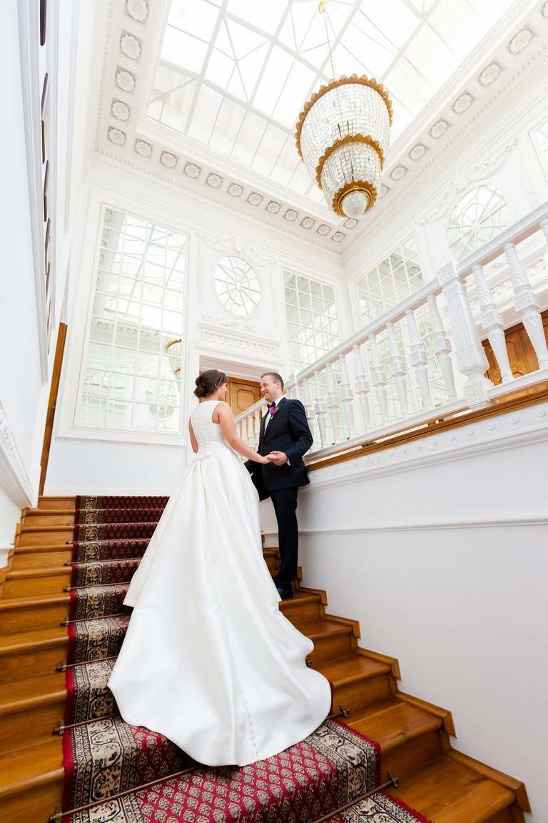 plener slubny w krakowie, sesja slubna w krakowie, fotografia slubna malopolska, zdjecia slubne malopolska, fotografia slubna krakow, zdjecia slubne w palacu radziwillow, sesja slubna palac radziwillow w balicach, sesja slubna na krakowskim rynku, plener slubny kopiec kraka, sesja slubna koiec krakusa, zdjecia slubne krakow, fotograf slubny krakow, dwoch fotografow na slub, zdjecia slubne cieszyn, sesja slubna na wawelu, plener fotografia slubna cieszyn