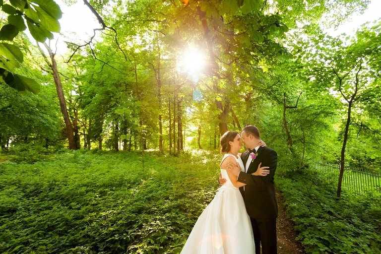 plener slubny w krakowie, sesja slubna w krakowie, fotografia slubna malopolska, zdjecia slubne malopolska, fotografia slubna krakow, zdjecia slubne w palacu radziwillow, sesja slubna palac radziwillow w balicach, sesja slubna na krakowskim rynku, plener slubny kopiec kraka, sesja slubna koiec krakusa, zdjecia slubne krakow, fotograf slubny krakow, dwoch fotografow na slub, zdjecia slubne cieszyn, sesja slubna na wawelu, plener fotografia slubna cieszyn