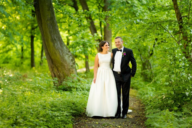 plener slubny w krakowie, sesja slubna w krakowie, fotografia slubna malopolska, zdjecia slubne malopolska, fotografia slubna krakow, zdjecia slubne w palacu radziwillow, sesja slubna palac radziwillow w balicach, sesja slubna na krakowskim rynku, plener slubny kopiec kraka, sesja slubna koiec krakusa, zdjecia slubne krakow, fotograf slubny krakow, dwoch fotografow na slub, zdjecia slubne cieszyn, sesja slubna na wawelu, plener fotografia slubna cieszyn