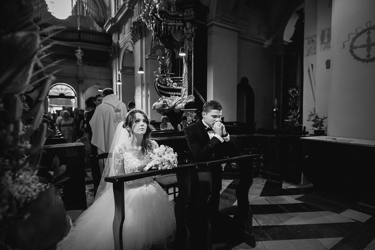 fotografia slubna, fotografia slubna krakow, zdjecia slubne krakow, fotograf slubny krakow, fotograf na wesele krakow, slub w Opactwie Benedyktynow w Tyncu, slub klasztor Tyniec, wesele Kasztel Kajasowka w Rybnej, wesele w Kajasowce Rybna, zdjecia slubne bielsko, fotograf slubny bielsko, www.magiaobrazu.com, zdjecia slubne bielsko, fotografia slubna slask, fotograf cieszyn, zdjecia slubne cieszyn