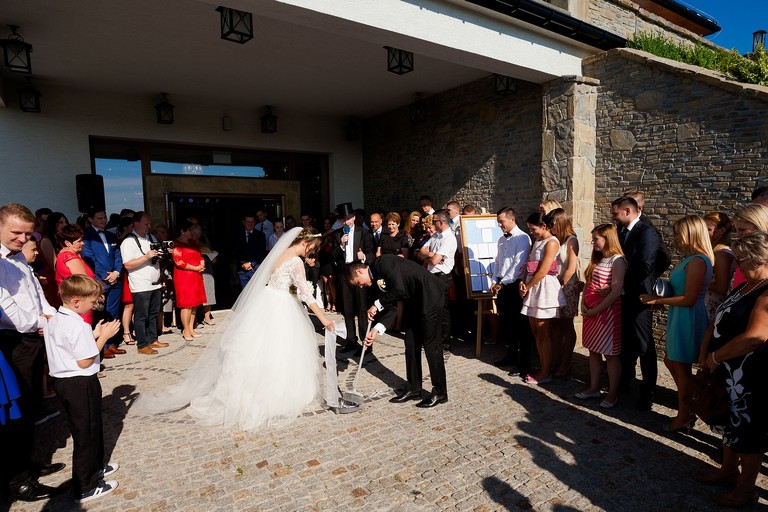 fotografia slubna, fotografia slubna krakow, zdjecia slubne krakow, fotograf slubny krakow, fotograf na wesele krakow, slub w Opactwie Benedyktynow w Tyncu, slub klasztor Tyniec, wesele Kasztel Kajasowka w Rybnej, wesele w Kajasowce Rybna, zdjecia slubne bielsko, fotograf slubny bielsko, www.magiaobrazu.com, zdjecia slubne bielsko, fotografia slubna slask, fotograf cieszyn, zdjecia slubne cieszyn