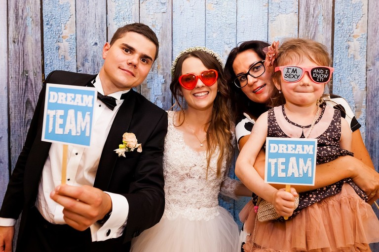 fotografia slubna, fotografia slubna krakow, zdjecia slubne krakow, fotograf slubny krakow, fotograf na wesele krakow, slub w Opactwie Benedyktynow w Tyncu, slub klasztor Tyniec, wesele Kasztel Kajasowka w Rybnej, wesele w Kajasowce Rybna, zdjecia slubne bielsko, fotograf slubny bielsko, www.magiaobrazu.com, zdjecia slubne bielsko, fotografia slubna slask, fotograf cieszyn, zdjecia slubne cieszyn