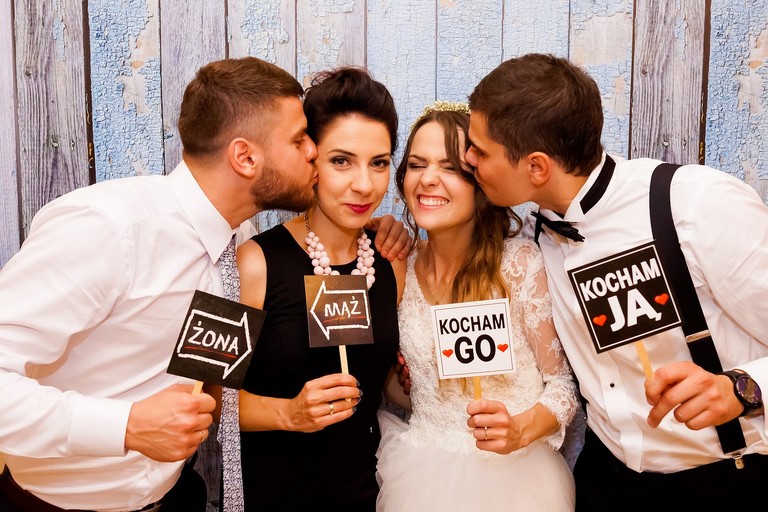 fotografia slubna, fotografia slubna krakow, zdjecia slubne krakow, fotograf slubny krakow, fotograf na wesele krakow, slub w Opactwie Benedyktynow w Tyncu, slub klasztor Tyniec, wesele Kasztel Kajasowka w Rybnej, wesele w Kajasowce Rybna, zdjecia slubne bielsko, fotograf slubny bielsko, www.magiaobrazu.com, zdjecia slubne bielsko, fotografia slubna slask, fotograf cieszyn, zdjecia slubne cieszyn