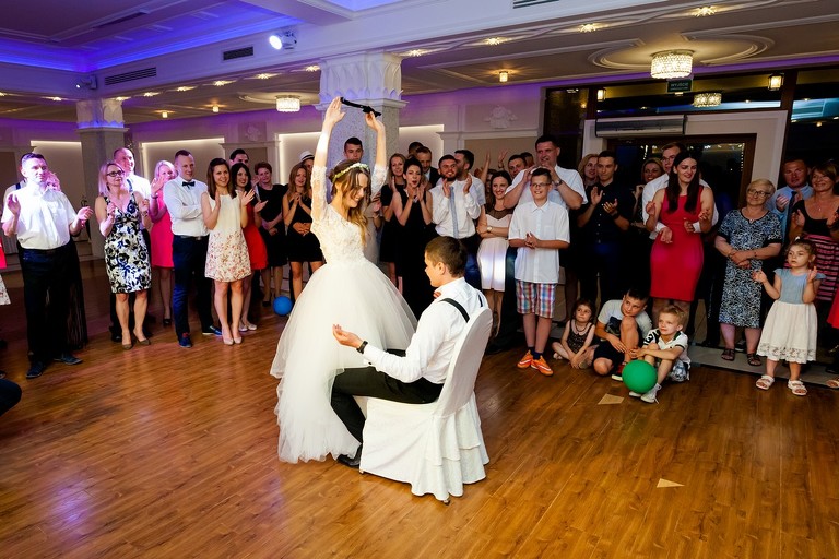 fotografia slubna, fotografia slubna krakow, zdjecia slubne krakow, fotograf slubny krakow, fotograf na wesele krakow, slub w Opactwie Benedyktynow w Tyncu, slub klasztor Tyniec, wesele Kasztel Kajasowka w Rybnej, wesele w Kajasowce Rybna, zdjecia slubne bielsko, fotograf slubny bielsko, www.magiaobrazu.com, zdjecia slubne bielsko, fotografia slubna slask, fotograf cieszyn, zdjecia slubne cieszyn