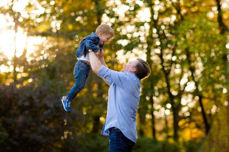 lifestylowa sesja rodzinna pszczyna, lifestylowe sesje rodzinne pszczyna, sesje dzieciece pszczyna, zdjecia dzieciece pszczyna, fotografia noworodkowa pszczyna, sesja rodzinna bielsko, fotografia rodzinna slask, zdjecia portretowe pszczyna, sesja portretowa bielsko, zdjecia w plenerze bielsko, rodzina w plenerze slask, fotografia dziecieca bielsko, zdjecia dzieci bielsko, fotografia rodzinna bielsko-biala, fotografia rodzinna slask, zdjecia ludzi slask, zdjecia dla rodzin, fotograf fotograf rodzinny slask, , fotograf czechowice, fotografia bielsko, zdjecia slask, www.magiaobrazu.com,