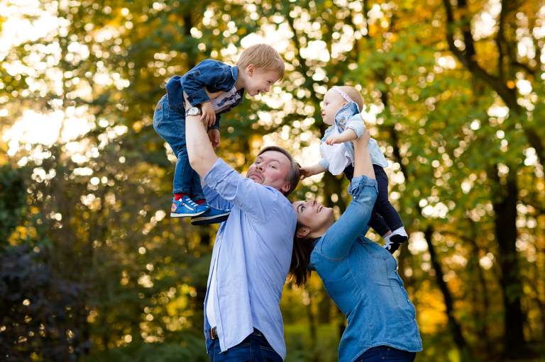 lifestylowa sesja rodzinna pszczyna, lifestylowe sesje rodzinne pszczyna, sesje dzieciece pszczyna, zdjecia dzieciece pszczyna, fotografia noworodkowa pszczyna, sesja rodzinna bielsko, fotografia rodzinna slask, zdjecia portretowe pszczyna, sesja portretowa bielsko, zdjecia w plenerze bielsko, rodzina w plenerze slask, fotografia dziecieca bielsko, zdjecia dzieci bielsko, fotografia rodzinna bielsko-biala, fotografia rodzinna slask, zdjecia ludzi slask, zdjecia dla rodzin, fotograf fotograf rodzinny slask, , fotograf czechowice, fotografia bielsko, zdjecia slask, www.magiaobrazu.com,