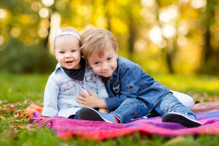 lifestylowa sesja rodzinna pszczyna, lifestylowe sesje rodzinne pszczyna, sesje dzieciece pszczyna, zdjecia dzieciece pszczyna, fotografia noworodkowa pszczyna, sesja rodzinna bielsko, fotografia rodzinna slask, zdjecia portretowe pszczyna, sesja portretowa bielsko, zdjecia w plenerze bielsko, rodzina w plenerze slask, fotografia dziecieca bielsko, zdjecia dzieci bielsko, fotografia rodzinna bielsko-biala, fotografia rodzinna slask, zdjecia ludzi slask, zdjecia dla rodzin, fotograf fotograf rodzinny slask, , fotograf czechowice, fotografia bielsko, zdjecia slask, www.magiaobrazu.com,