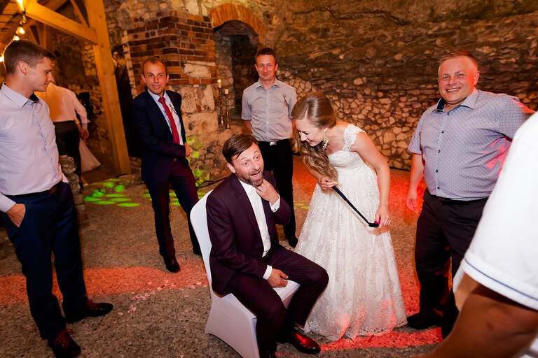 slub w ogrodziencu, wesele w ogrodziencu, wesele na zamku slask, slub na zamku, wyjatkowy slub, oryginalne miejsce na slub slask, slub ogrodzieniec, wesele ogrodzieniec, magia obrazu, ceremonia slubna w plenerze slask, slub w plenerze slask, organizacja slubu czyni cuda, zdjecia slubne bielsko, fotograf slubny bielsko, fotografia slubna cieszyn, slub plenerowy slask, najlepsza fotografia slubna slask, www.magiaobrazu.com, zdjecia slubne bielsko, fotografia slubna slask, zdjecia slubne zywiec, zdjecia slubne cieszyn, dwoch fotografow na slub, zdjecia slubne slask,