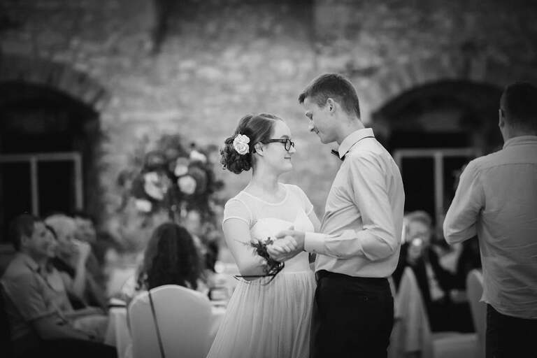 slub w ogrodziencu, wesele w ogrodziencu, wesele na zamku slask, slub na zamku, wyjatkowy slub, oryginalne miejsce na slub slask, slub ogrodzieniec, wesele ogrodzieniec, magia obrazu, ceremonia slubna w plenerze slask, slub w plenerze slask, organizacja slubu czyni cuda, zdjecia slubne bielsko, fotograf slubny bielsko, fotografia slubna cieszyn, slub plenerowy slask, najlepsza fotografia slubna slask, www.magiaobrazu.com, zdjecia slubne bielsko, fotografia slubna slask, zdjecia slubne zywiec, zdjecia slubne cieszyn, dwoch fotografow na slub, zdjecia slubne slask,