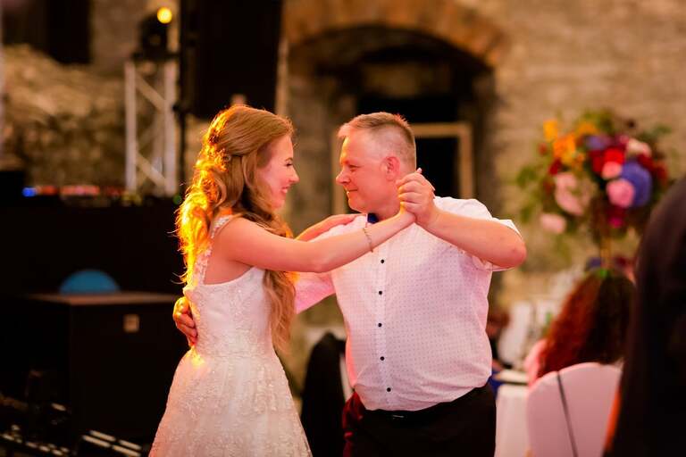 slub w ogrodziencu, wesele w ogrodziencu, wesele na zamku slask, slub na zamku, wyjatkowy slub, oryginalne miejsce na slub slask, slub ogrodzieniec, wesele ogrodzieniec, magia obrazu, ceremonia slubna w plenerze slask, slub w plenerze slask, organizacja slubu czyni cuda, zdjecia slubne bielsko, fotograf slubny bielsko, fotografia slubna cieszyn, slub plenerowy slask, najlepsza fotografia slubna slask, www.magiaobrazu.com, zdjecia slubne bielsko, fotografia slubna slask, zdjecia slubne zywiec, zdjecia slubne cieszyn, dwoch fotografow na slub, zdjecia slubne slask,