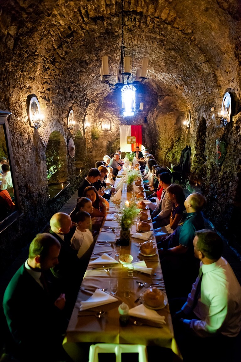 slub w ogrodziencu, wesele w ogrodziencu, wesele na zamku slask, slub na zamku, wyjatkowy slub, oryginalne miejsce na slub slask, slub ogrodzieniec, wesele ogrodzieniec, magia obrazu, ceremonia slubna w plenerze slask, slub w plenerze slask, organizacja slubu czyni cuda, zdjecia slubne bielsko, fotograf slubny bielsko, fotografia slubna cieszyn, slub plenerowy slask, najlepsza fotografia slubna slask, www.magiaobrazu.com, zdjecia slubne bielsko, fotografia slubna slask, zdjecia slubne zywiec, zdjecia slubne cieszyn, dwoch fotografow na slub, zdjecia slubne slask,