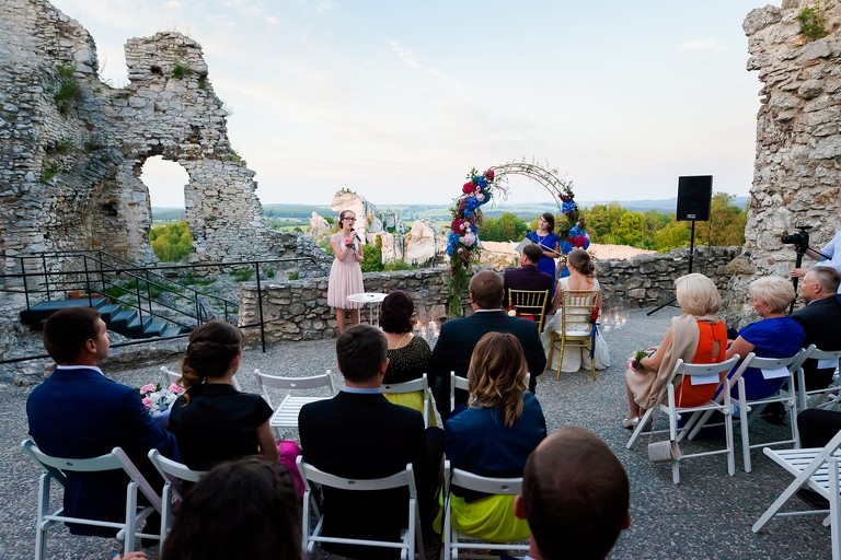 slub w ogrodziencu, wesele w ogrodziencu, wesele na zamku slask, slub na zamku, wyjatkowy slub, oryginalne miejsce na slub slask, slub ogrodzieniec, wesele ogrodzieniec, magia obrazu, ceremonia slubna w plenerze slask, slub w plenerze slask, organizacja slubu czyni cuda, zdjecia slubne bielsko, fotograf slubny bielsko, fotografia slubna cieszyn, slub plenerowy slask, najlepsza fotografia slubna slask, www.magiaobrazu.com, zdjecia slubne bielsko, fotografia slubna slask, zdjecia slubne zywiec, zdjecia slubne cieszyn, dwoch fotografow na slub, zdjecia slubne slask,