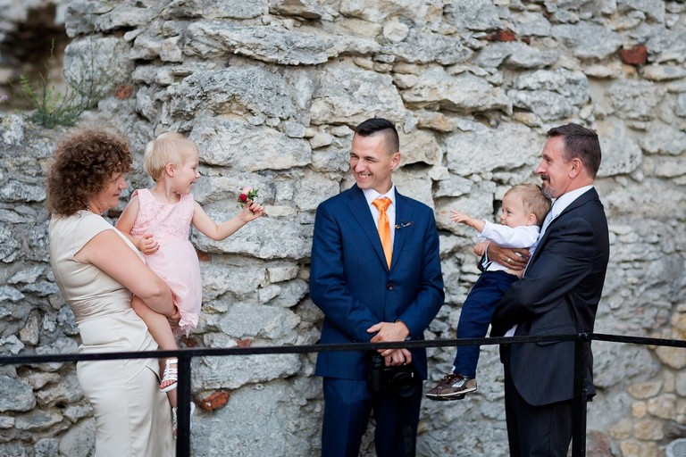 slub w ogrodziencu, wesele w ogrodziencu, wesele na zamku slask, slub na zamku, wyjatkowy slub, oryginalne miejsce na slub slask, slub ogrodzieniec, wesele ogrodzieniec, magia obrazu, ceremonia slubna w plenerze slask, slub w plenerze slask, organizacja slubu czyni cuda, zdjecia slubne bielsko, fotograf slubny bielsko, fotografia slubna cieszyn, slub plenerowy slask, najlepsza fotografia slubna slask, www.magiaobrazu.com, zdjecia slubne bielsko, fotografia slubna slask, zdjecia slubne zywiec, zdjecia slubne cieszyn, dwoch fotografow na slub, zdjecia slubne slask,