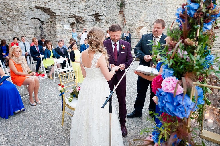 slub w ogrodziencu, wesele w ogrodziencu, wesele na zamku slask, slub na zamku, wyjatkowy slub, oryginalne miejsce na slub slask, slub ogrodzieniec, wesele ogrodzieniec, magia obrazu, ceremonia slubna w plenerze slask, slub w plenerze slask, organizacja slubu czyni cuda, zdjecia slubne bielsko, fotograf slubny bielsko, fotografia slubna cieszyn, slub plenerowy slask, najlepsza fotografia slubna slask, www.magiaobrazu.com, zdjecia slubne bielsko, fotografia slubna slask, zdjecia slubne zywiec, zdjecia slubne cieszyn, dwoch fotografow na slub, zdjecia slubne slask,