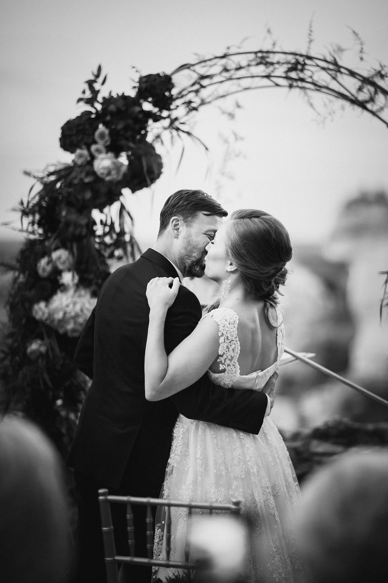 slub w ogrodziencu, wesele w ogrodziencu, wesele na zamku slask, slub na zamku, wyjatkowy slub, oryginalne miejsce na slub slask, slub ogrodzieniec, wesele ogrodzieniec, magia obrazu, ceremonia slubna w plenerze slask, slub w plenerze slask, organizacja slubu czyni cuda, zdjecia slubne bielsko, fotograf slubny bielsko, fotografia slubna cieszyn, slub plenerowy slask, najlepsza fotografia slubna slask, www.magiaobrazu.com, zdjecia slubne bielsko, fotografia slubna slask, zdjecia slubne zywiec, zdjecia slubne cieszyn, dwoch fotografow na slub, zdjecia slubne slask,