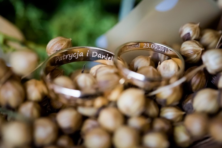 fotografia slubna czechowice, zdjecia slubne czechowice, fotograf slubny slask, slub w kosciele sw marcina w brzeszczach, zabytkowy kosciol drewniany brzeszcze, slub w drewnianym kosciele brzeszcze, wesele dworek cynkownia w czechowicach, wesele w cynkowni czechowice, dworek stara cynkownia, fotografia slubna katowice, zdjecia slubne katowice, zdjecia slubne zywiec, fotografia slubna, zdjecia slubne bielsko, fotograf slubny bielsko, fotograf slubny cieszyn, fotografia slubna cieszyn, www.magiaobrazu.com, zdjecia slubne bielsko, fotografia slubna slask, zdjecia slubne zywiec, zdjecia slubne cieszyn, dwoch fotografow na slub, zdjecia slubne slask,