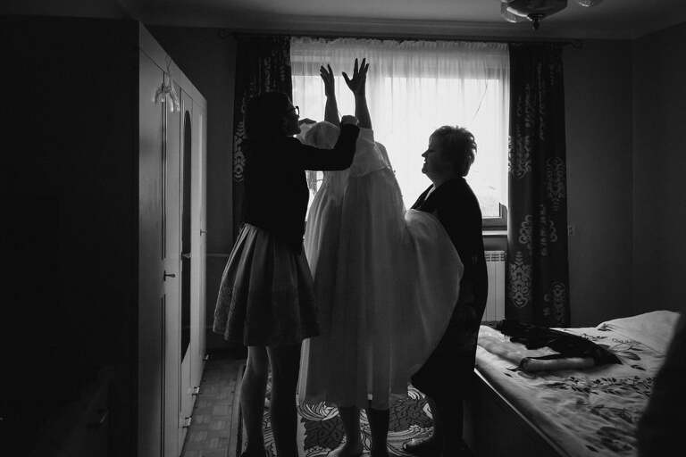 fotografia slubna czechowice, zdjecia slubne czechowice, fotograf slubny slask, slub w kosciele sw marcina w brzeszczach, zabytkowy kosciol drewniany brzeszcze, slub w drewnianym kosciele brzeszcze, wesele dworek cynkownia w czechowicach, wesele w cynkowni czechowice, dworek stara cynkownia, fotografia slubna katowice, zdjecia slubne katowice, zdjecia slubne zywiec, fotografia slubna, zdjecia slubne bielsko, fotograf slubny bielsko, fotograf slubny cieszyn, fotografia slubna cieszyn, www.magiaobrazu.com, zdjecia slubne bielsko, fotografia slubna slask, zdjecia slubne zywiec, zdjecia slubne cieszyn, dwoch fotografow na slub, zdjecia slubne slask,