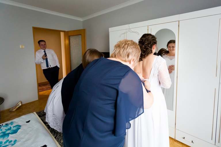 fotografia slubna czechowice, zdjecia slubne czechowice, fotograf slubny slask, slub w kosciele sw marcina w brzeszczach, zabytkowy kosciol drewniany brzeszcze, slub w drewnianym kosciele brzeszcze, wesele dworek cynkownia w czechowicach, wesele w cynkowni czechowice, dworek stara cynkownia, fotografia slubna katowice, zdjecia slubne katowice, zdjecia slubne zywiec, fotografia slubna, zdjecia slubne bielsko, fotograf slubny bielsko, fotograf slubny cieszyn, fotografia slubna cieszyn, www.magiaobrazu.com, zdjecia slubne bielsko, fotografia slubna slask, zdjecia slubne zywiec, zdjecia slubne cieszyn, dwoch fotografow na slub, zdjecia slubne slask,