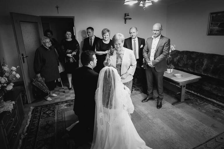 fotografia slubna czechowice, zdjecia slubne czechowice, fotograf slubny slask, slub w kosciele sw marcina w brzeszczach, zabytkowy kosciol drewniany brzeszcze, slub w drewnianym kosciele brzeszcze, wesele dworek cynkownia w czechowicach, wesele w cynkowni czechowice, dworek stara cynkownia, fotografia slubna katowice, zdjecia slubne katowice, zdjecia slubne zywiec, fotografia slubna, zdjecia slubne bielsko, fotograf slubny bielsko, fotograf slubny cieszyn, fotografia slubna cieszyn, www.magiaobrazu.com, zdjecia slubne bielsko, fotografia slubna slask, zdjecia slubne zywiec, zdjecia slubne cieszyn, dwoch fotografow na slub, zdjecia slubne slask,