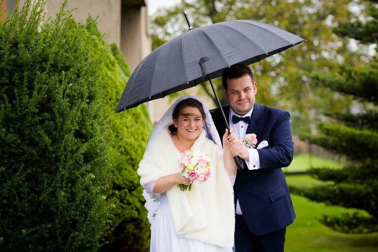 fotografia slubna czechowice, zdjecia slubne czechowice, fotograf slubny slask, slub w kosciele sw marcina w brzeszczach, zabytkowy kosciol drewniany brzeszcze, slub w drewnianym kosciele brzeszcze, wesele dworek cynkownia w czechowicach, wesele w cynkowni czechowice, dworek stara cynkownia, fotografia slubna katowice, zdjecia slubne katowice, zdjecia slubne zywiec, fotografia slubna, zdjecia slubne bielsko, fotograf slubny bielsko, fotograf slubny cieszyn, fotografia slubna cieszyn, www.magiaobrazu.com, zdjecia slubne bielsko, fotografia slubna slask, zdjecia slubne zywiec, zdjecia slubne cieszyn, dwoch fotografow na slub, zdjecia slubne slask,