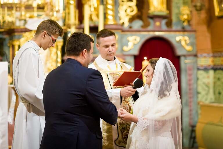 fotografia slubna czechowice, zdjecia slubne czechowice, fotograf slubny slask, slub w kosciele sw marcina w brzeszczach, zabytkowy kosciol drewniany brzeszcze, slub w drewnianym kosciele brzeszcze, wesele dworek cynkownia w czechowicach, wesele w cynkowni czechowice, dworek stara cynkownia, fotografia slubna katowice, zdjecia slubne katowice, zdjecia slubne zywiec, fotografia slubna, zdjecia slubne bielsko, fotograf slubny bielsko, fotograf slubny cieszyn, fotografia slubna cieszyn, www.magiaobrazu.com, zdjecia slubne bielsko, fotografia slubna slask, zdjecia slubne zywiec, zdjecia slubne cieszyn, dwoch fotografow na slub, zdjecia slubne slask,