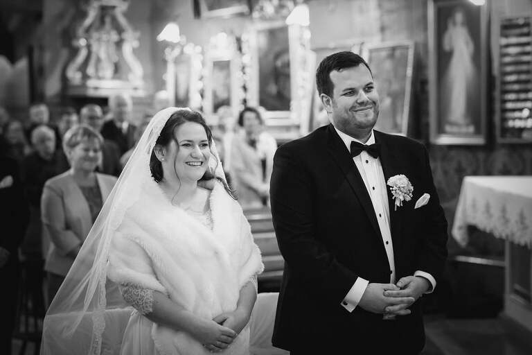 fotografia slubna czechowice, zdjecia slubne czechowice, fotograf slubny slask, slub w kosciele sw marcina w brzeszczach, zabytkowy kosciol drewniany brzeszcze, slub w drewnianym kosciele brzeszcze, wesele dworek cynkownia w czechowicach, wesele w cynkowni czechowice, dworek stara cynkownia, fotografia slubna katowice, zdjecia slubne katowice, zdjecia slubne zywiec, fotografia slubna, zdjecia slubne bielsko, fotograf slubny bielsko, fotograf slubny cieszyn, fotografia slubna cieszyn, www.magiaobrazu.com, zdjecia slubne bielsko, fotografia slubna slask, zdjecia slubne zywiec, zdjecia slubne cieszyn, dwoch fotografow na slub, zdjecia slubne slask,