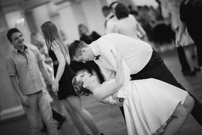 fotografia slubna czechowice, zdjecia slubne czechowice, fotograf slubny slask, slub w kosciele sw marcina w brzeszczach, zabytkowy kosciol drewniany brzeszcze, slub w drewnianym kosciele brzeszcze, wesele dworek cynkownia w czechowicach, wesele w cynkowni czechowice, dworek stara cynkownia, fotografia slubna katowice, zdjecia slubne katowice, zdjecia slubne zywiec, fotografia slubna, zdjecia slubne bielsko, fotograf slubny bielsko, fotograf slubny cieszyn, fotografia slubna cieszyn, www.magiaobrazu.com, zdjecia slubne bielsko, fotografia slubna slask, zdjecia slubne zywiec, zdjecia slubne cieszyn, dwoch fotografow na slub, zdjecia slubne slask,