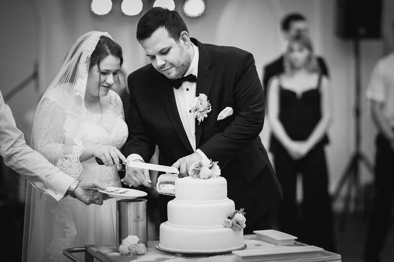 fotografia slubna czechowice, zdjecia slubne czechowice, fotograf slubny slask, slub w kosciele sw marcina w brzeszczach, zabytkowy kosciol drewniany brzeszcze, slub w drewnianym kosciele brzeszcze, wesele dworek cynkownia w czechowicach, wesele w cynkowni czechowice, dworek stara cynkownia, fotografia slubna katowice, zdjecia slubne katowice, zdjecia slubne zywiec, fotografia slubna, zdjecia slubne bielsko, fotograf slubny bielsko, fotograf slubny cieszyn, fotografia slubna cieszyn, www.magiaobrazu.com, zdjecia slubne bielsko, fotografia slubna slask, zdjecia slubne zywiec, zdjecia slubne cieszyn, dwoch fotografow na slub, zdjecia slubne slask,